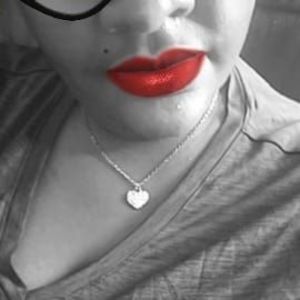 Meet your Posher, Nikki